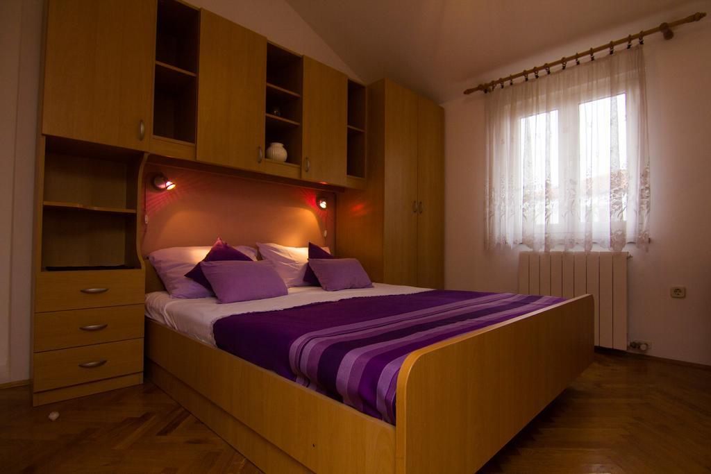 Apartments Dario Кърк Екстериор снимка